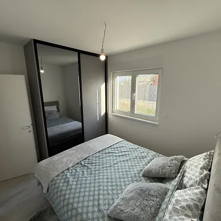 Luxury - Lana Apartment