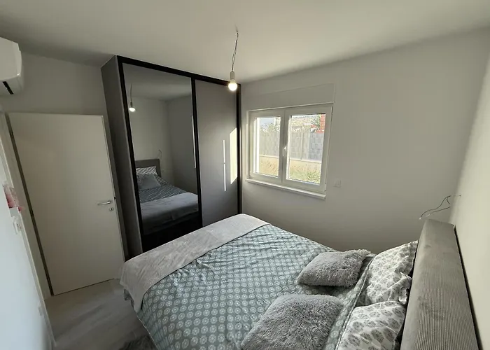 Luxury - Lana Apartment