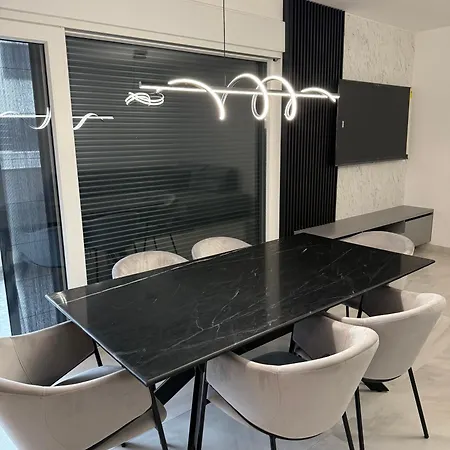 Luxury - Lana 公寓 *