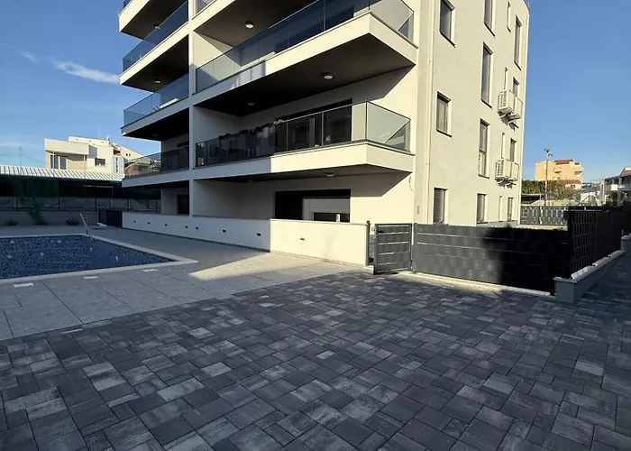 公寓 Luxury - Lana 特罗吉尔