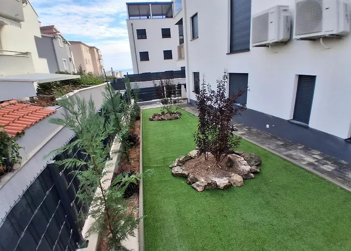 Luxury - Lana 公寓 特罗吉尔